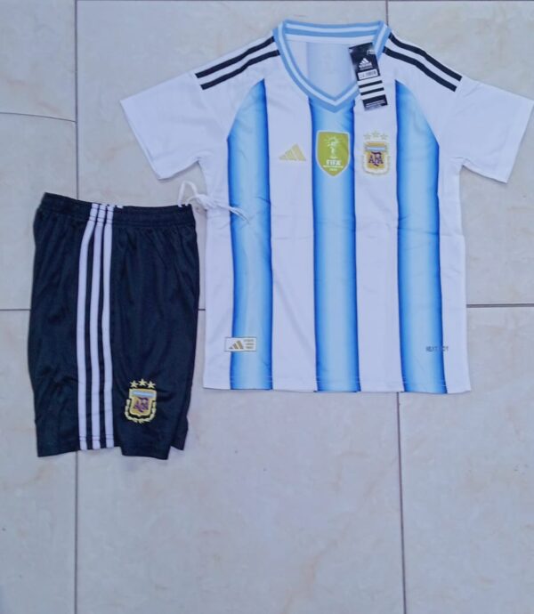 Kids’ Argentina 2024/25 Home Kit – Official Jersey & Shorts Set